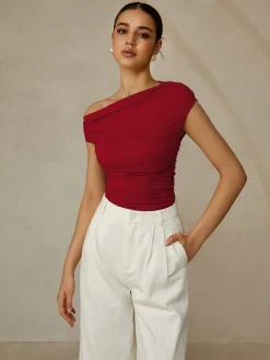 Outlet Asymmetrical Neck Sleeveless T-Shirt T-shirts|Tops
