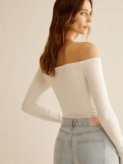 Sale Cold-Shoulder N-Ring Cutout T-Shirt T-shirts|Tops