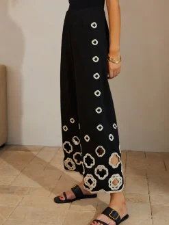 New Cotton Hollow Embroidered Cropped Pants Pants|Bottoms