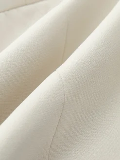 Crew Neck Camellia-Button Blazer Blazers|Outerwear
