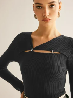 Discount Cutout O-Ring Slim Knit Top Sweater Tops|Sweaters & Cardigans