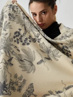 Clearance Double Face Jacquard Tassel Scarf Accessories
