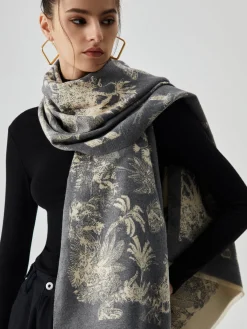 Clearance Double Face Jacquard Tassel Scarf Accessories