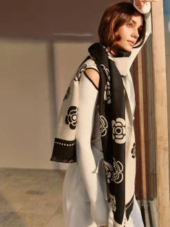 Discount Double-Sided Camellia Tassel Scarf Accessories