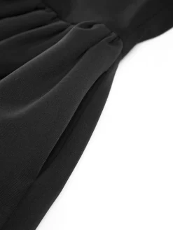 Low Cut Square Neck Short Dress Black Dresses|Casual Dresses