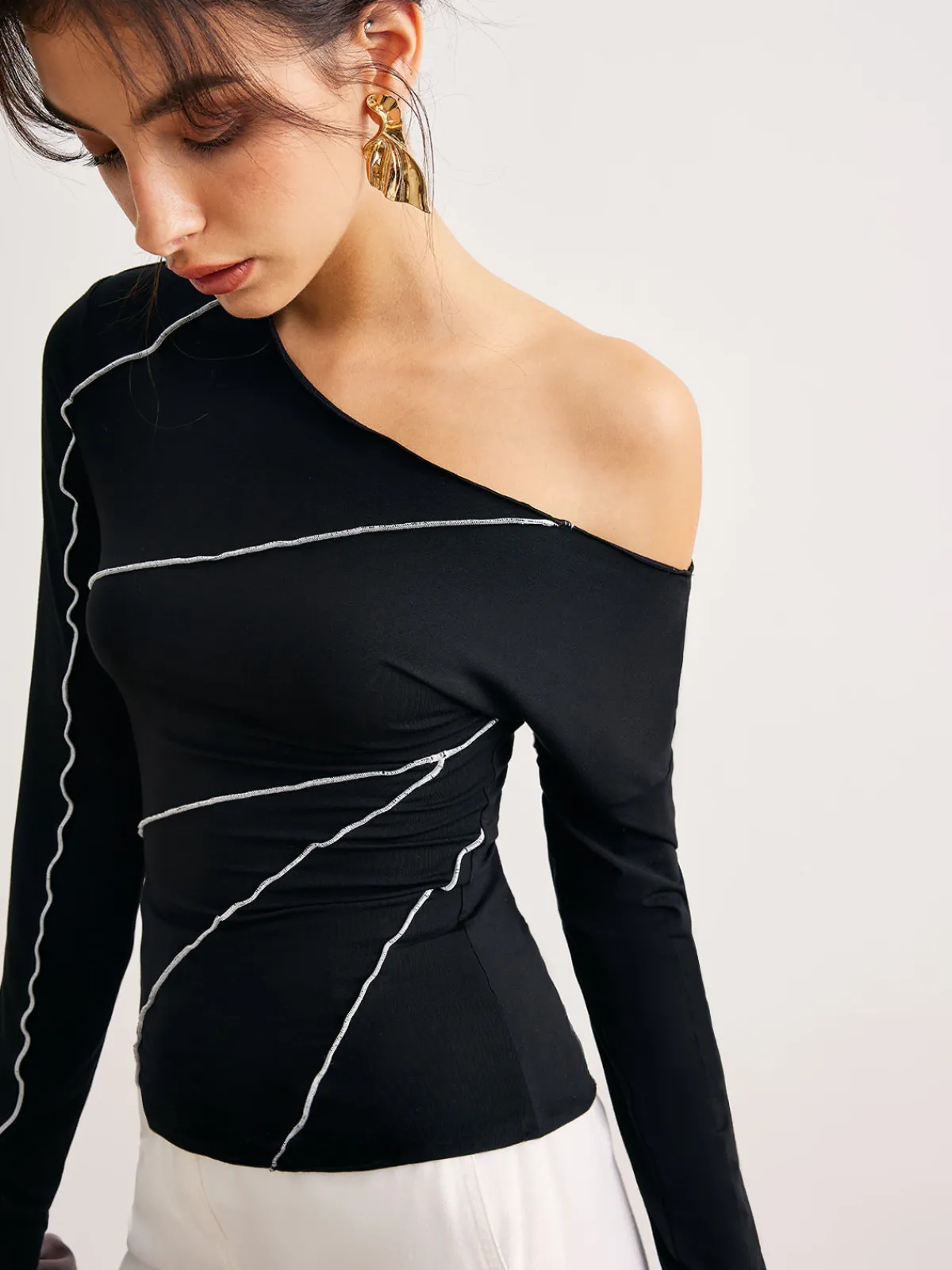 Hot One-Shoulder Contrast Piping Skinny Blouse Blouses & Shirts|Tops