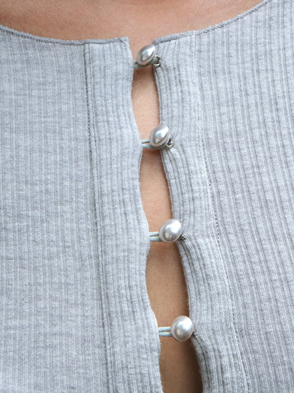Outlet Pearl Button Cutout Skinny Top T-shirts|Tops