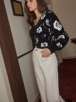 Hot Rosette Knot-Button Crop Cardigan Cardigans|Sweaters & Cardigans