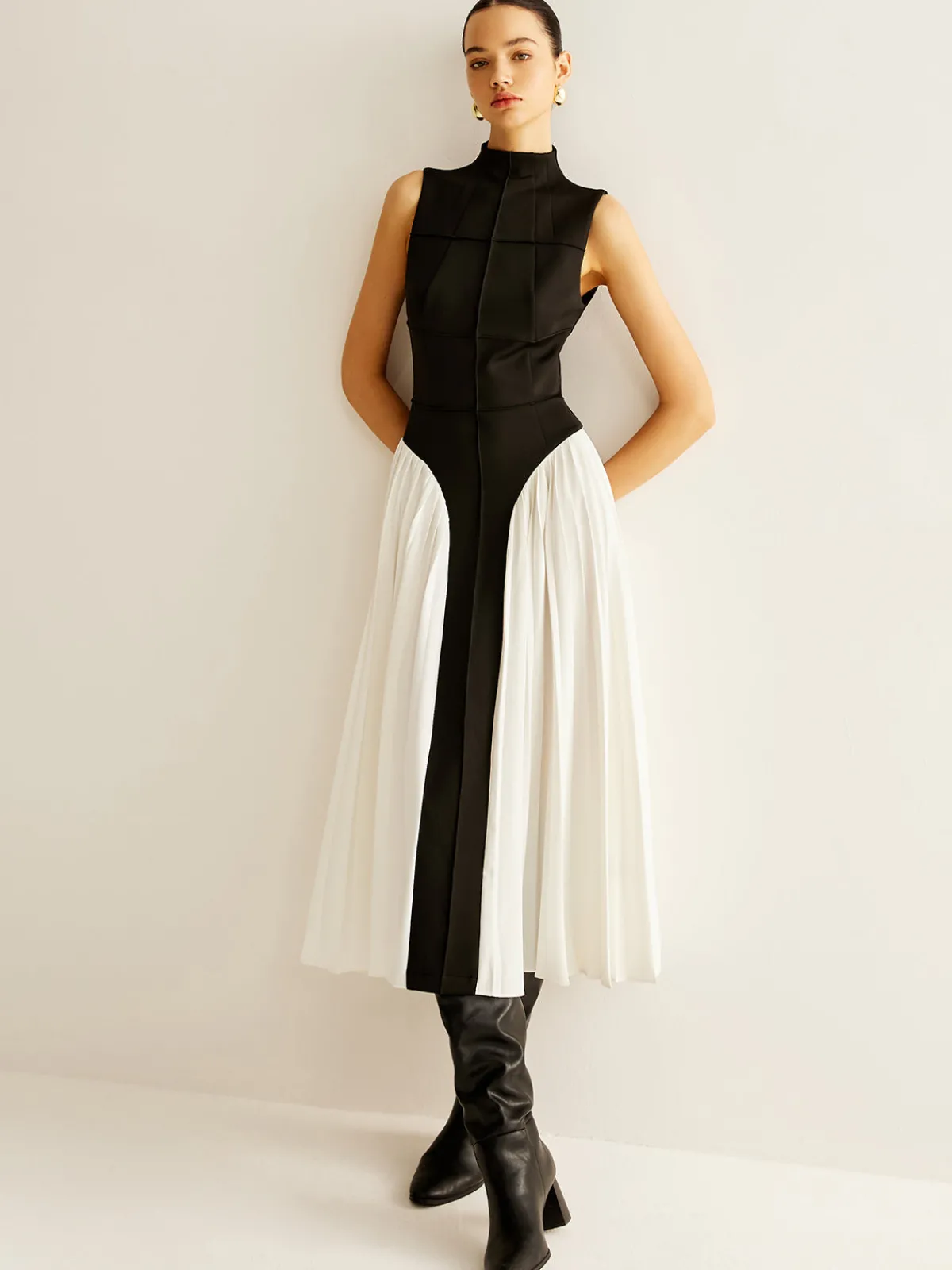 Online Sleeveless Color Block Pleated Dress Black Dresses|Casual Dresses