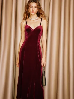 Hot Sweetheart Velvet Cami Dress Dresses