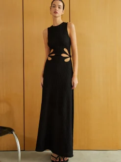 New Textured Sleeveless Cutout Long Dress Black Dresses|Casual Dresses