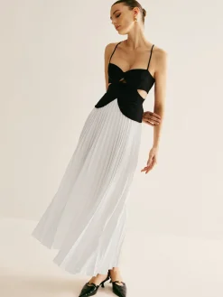 Outlet Two Tone Panel Cutout Pleated Dress White Dresses|Casual Dresses