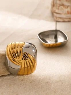 Two Tone Ripple Square Earrings Earrings|Accessories