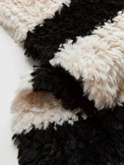 New Two-Tone Fuzzy Scarf Accessories