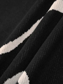Wavy Print Strap Midi Dress Black Dresses|Sweater Dresses